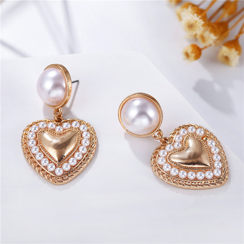 Large and small pearl alloy earrings earrings