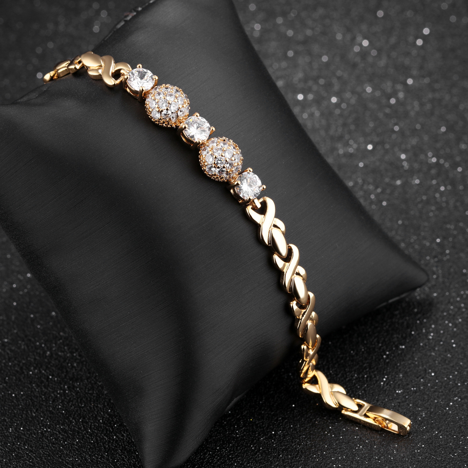 Flash diamond caring ladies bracelet