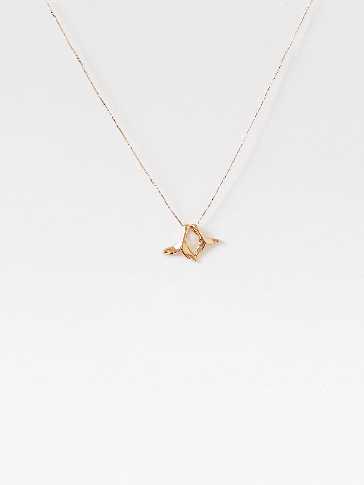 Temperament alloy fishtail pendant necklace