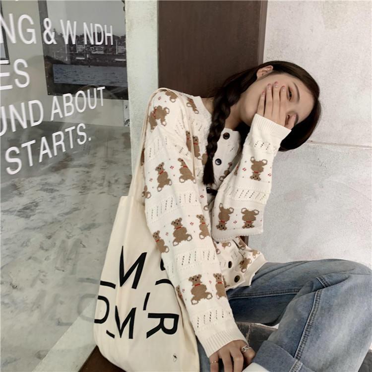 Cute bear long sleeve knitted sweater