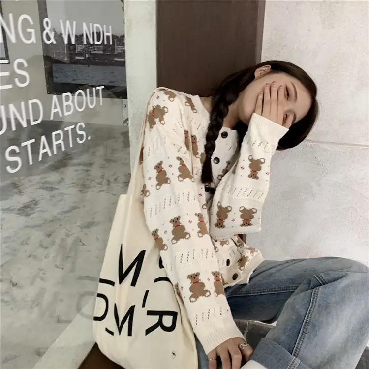Cute bear long sleeve knitted sweater