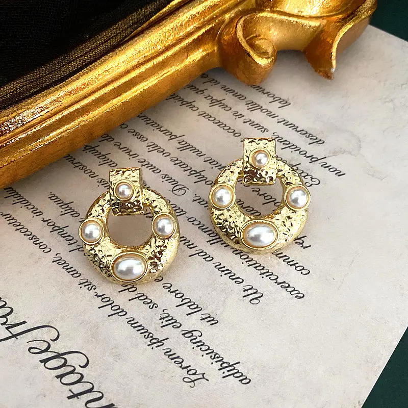 Golden palace retro earrings fashion golden ring girl earrings