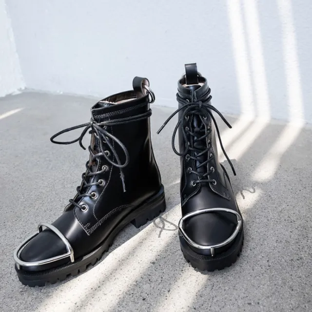 Lace up handsome motorcycle boots Black - Shop at LoveMi
