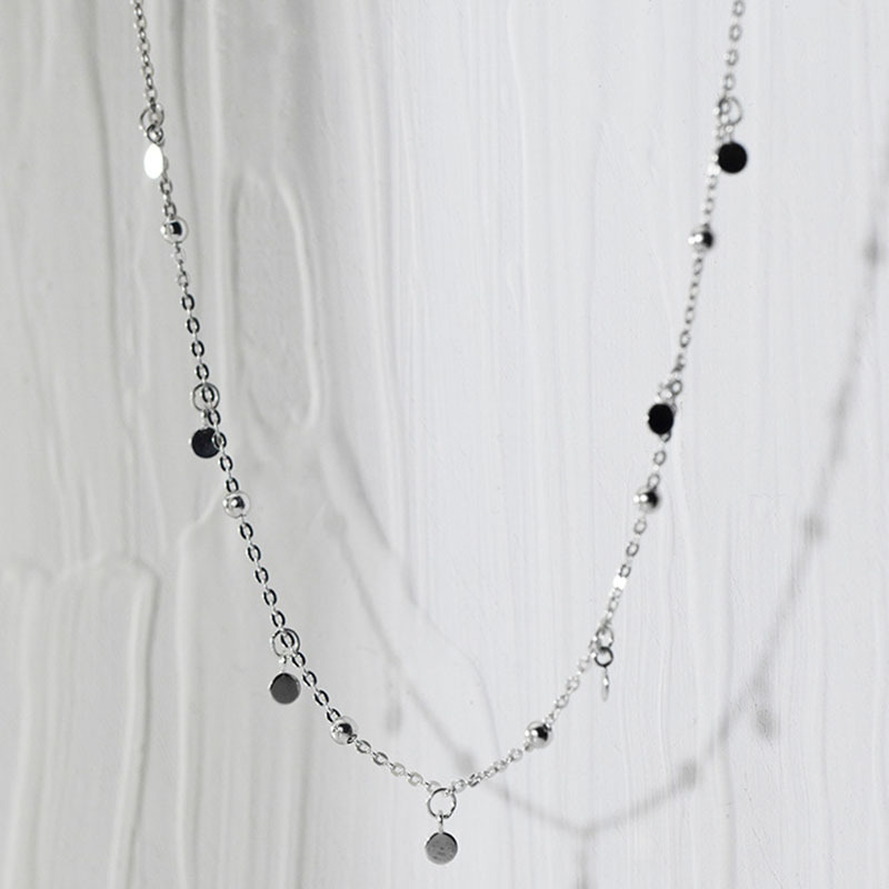 Sparkling round bead clavicle chain