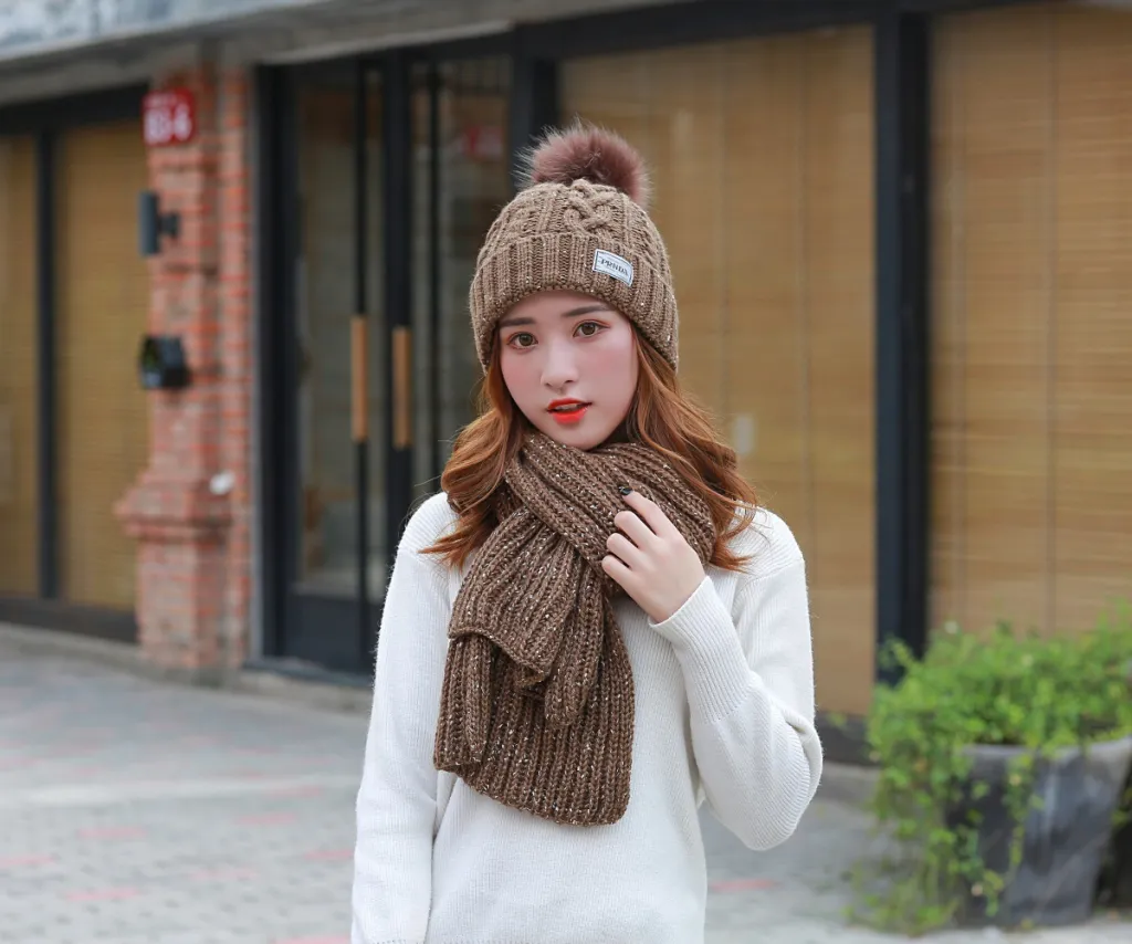 Women knitting wool hat and long scarf - Coffee