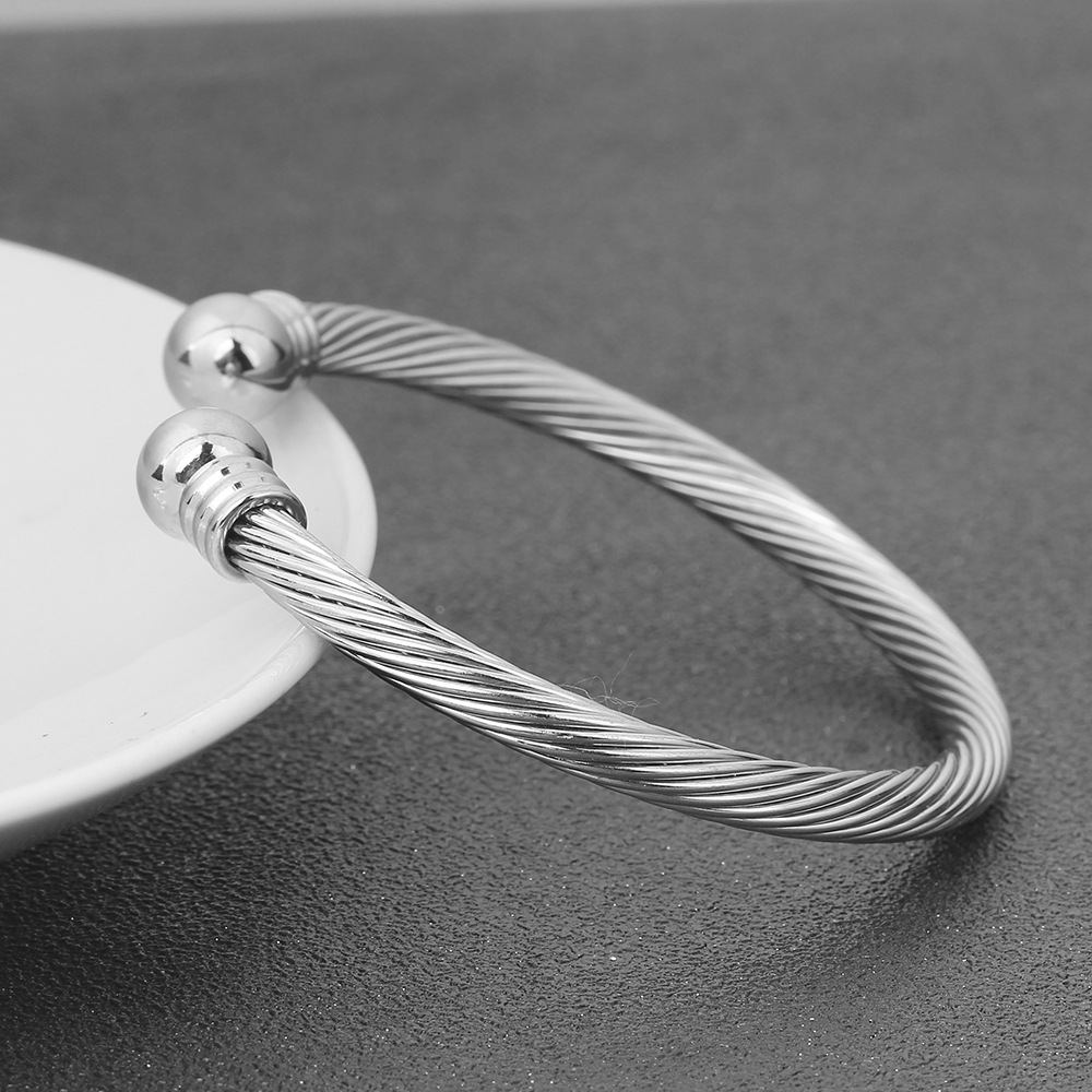 Twisted rope adjustable bracelet