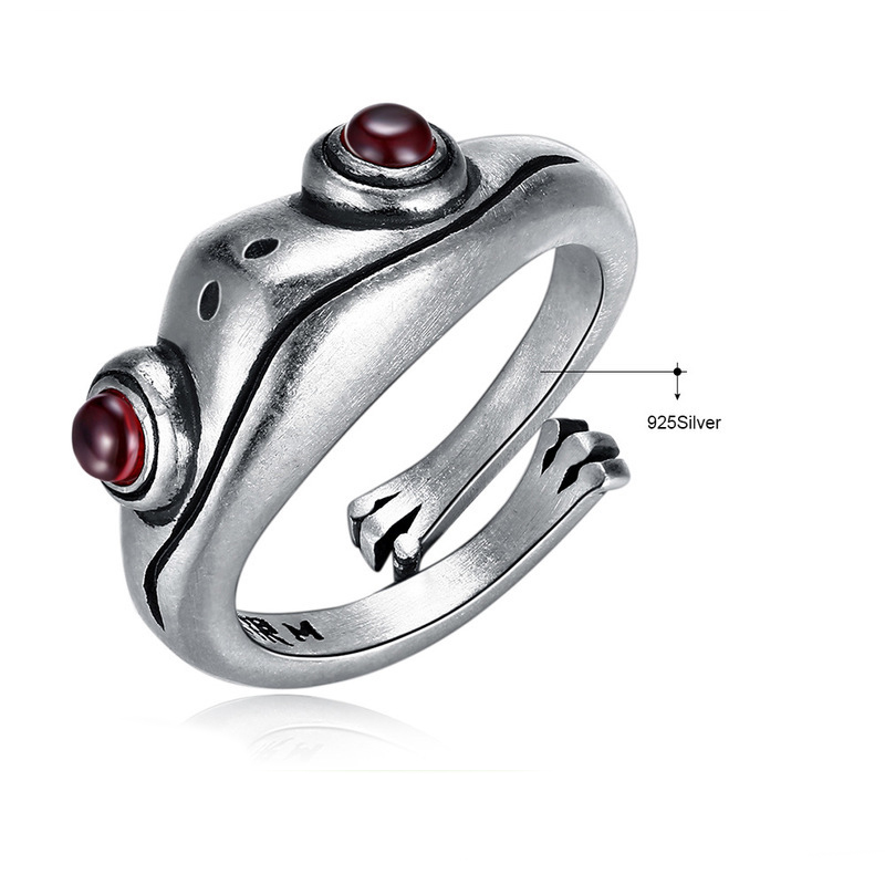 Frog shape ring
