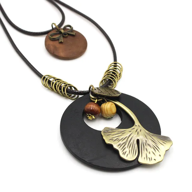 Ginkgo leaf sweater chain Black - Shop at LoveMi