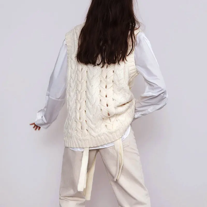 Woven twist knit vest