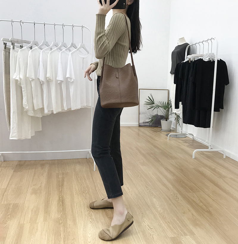 All-match straight-leg jeans