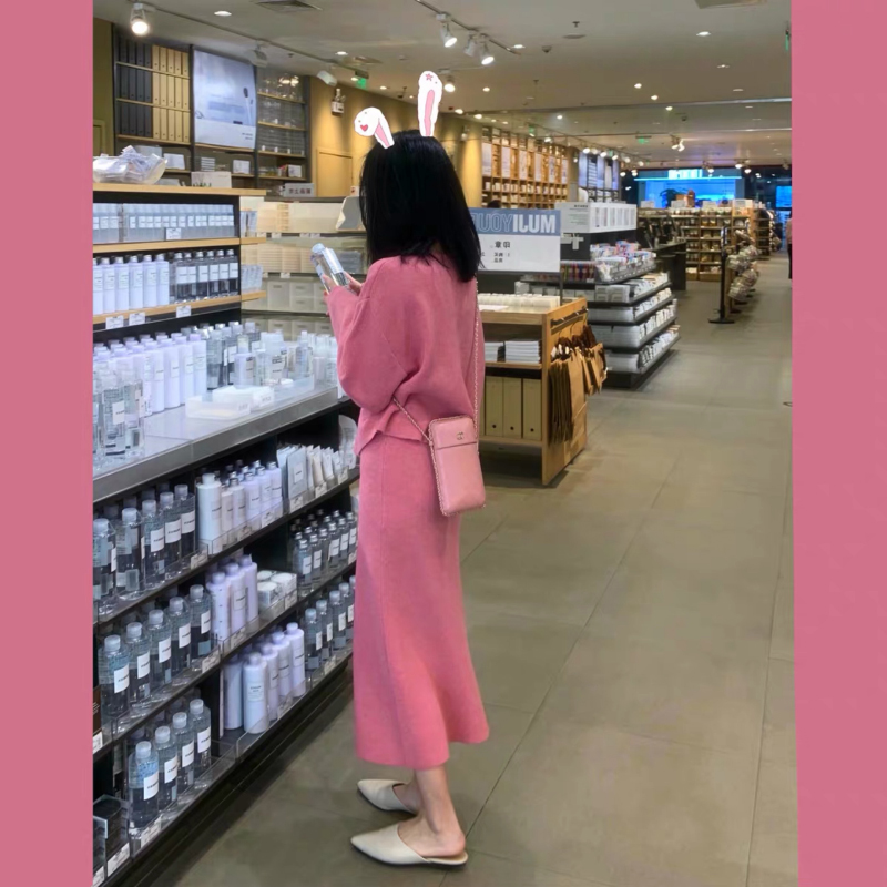 Net red pink sweater suit skirt female new autumn and winter Korean version long skirt light mature two-piece temperament