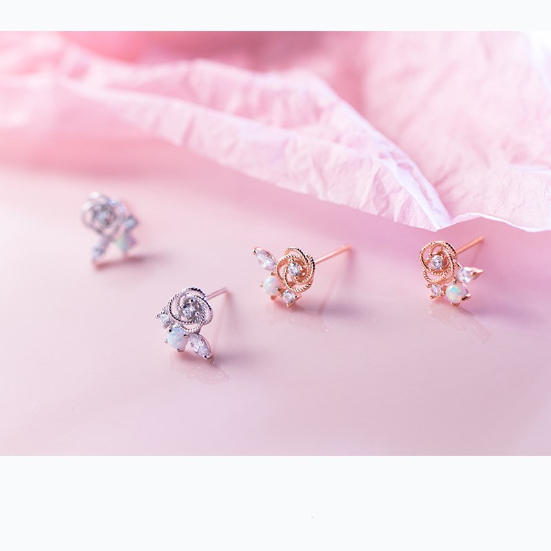 Woven flower earrings