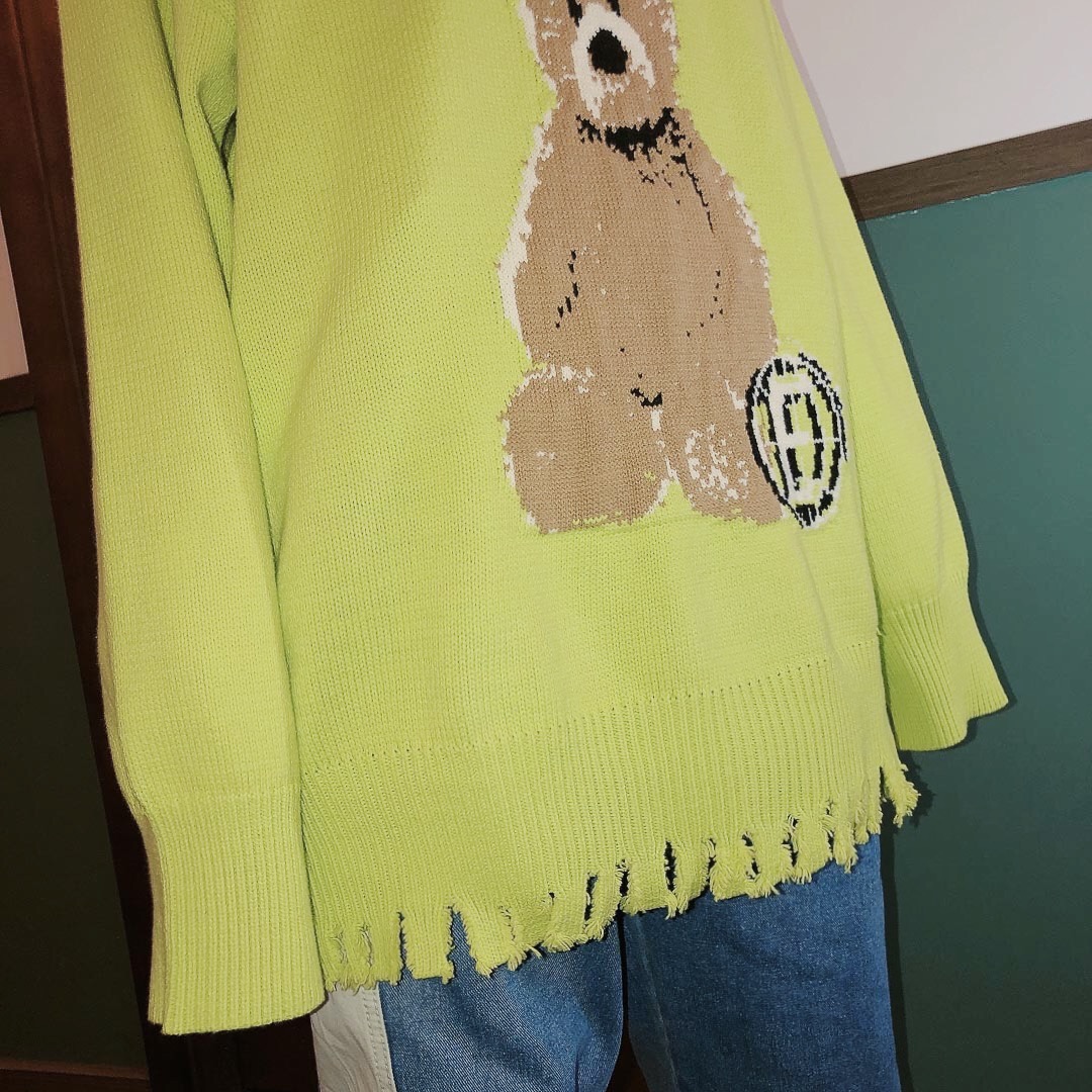 Lazy letter letter bear print loose sweater