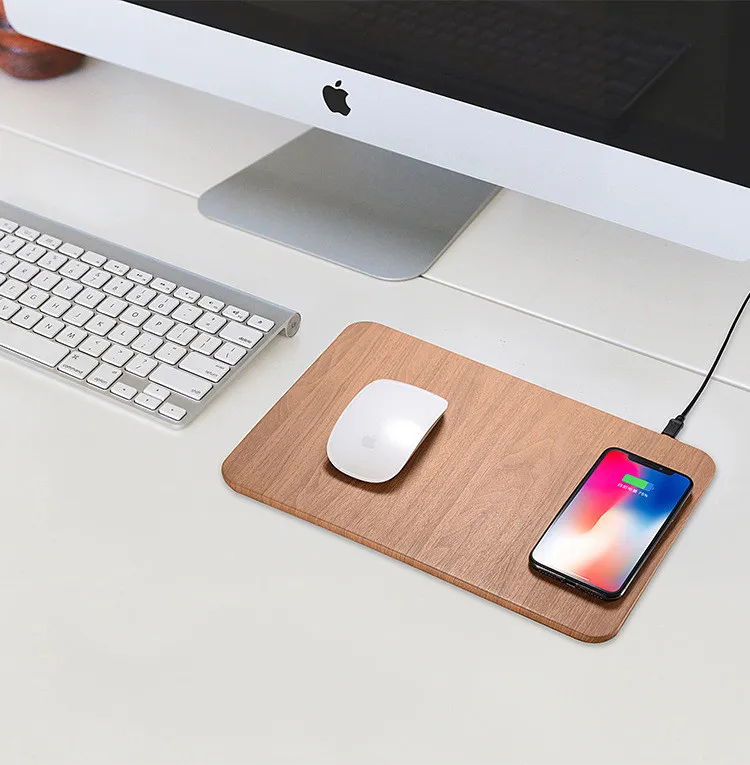Wooden wireless charger – image 2