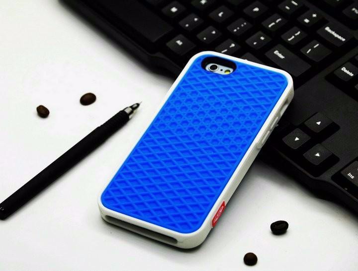 Waffle sole silicone phone case - Image 2
