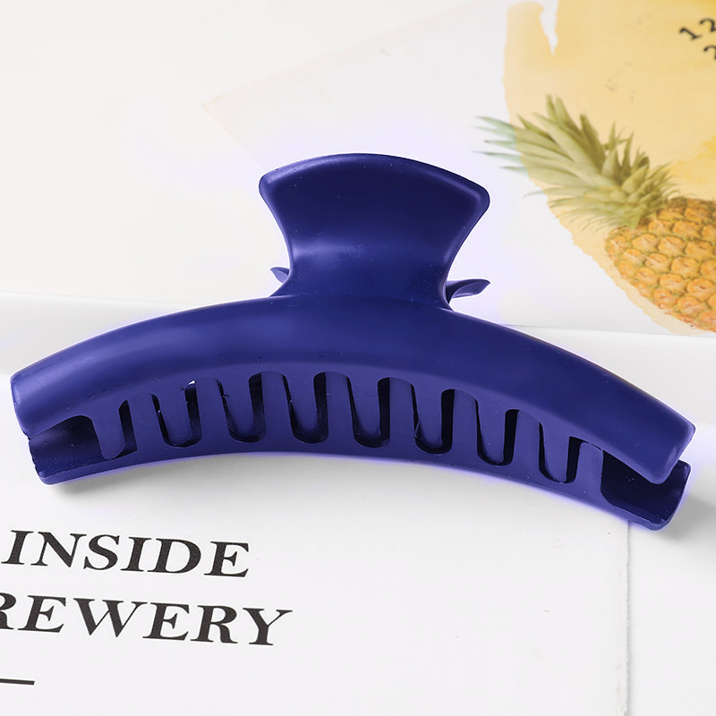 Geometric matte top clip back head catch clip Blue - Shop at LoveMi