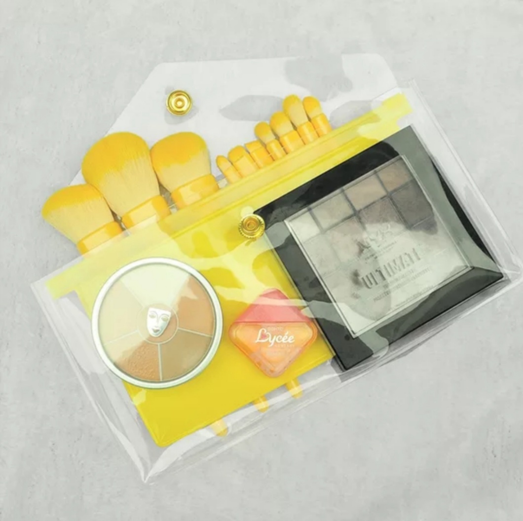 Candy color makeup brush set full set loose powder brush blush brush foundation brush makeup tool Yellow - Shop at LoveMi