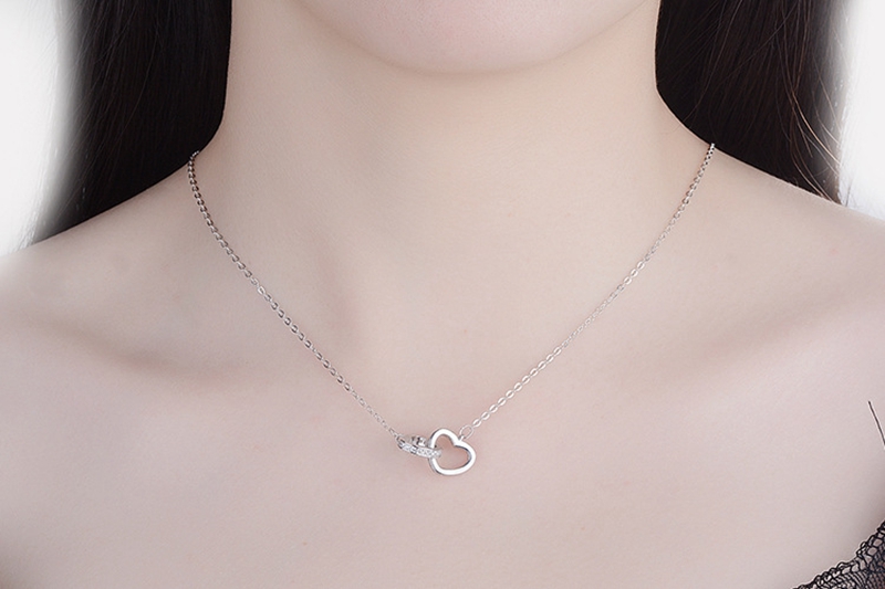 Lovely Diamond Heart-shaped Double Ring Necklace
