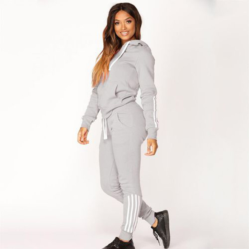 Title 1, Kalenmos Tracksuit