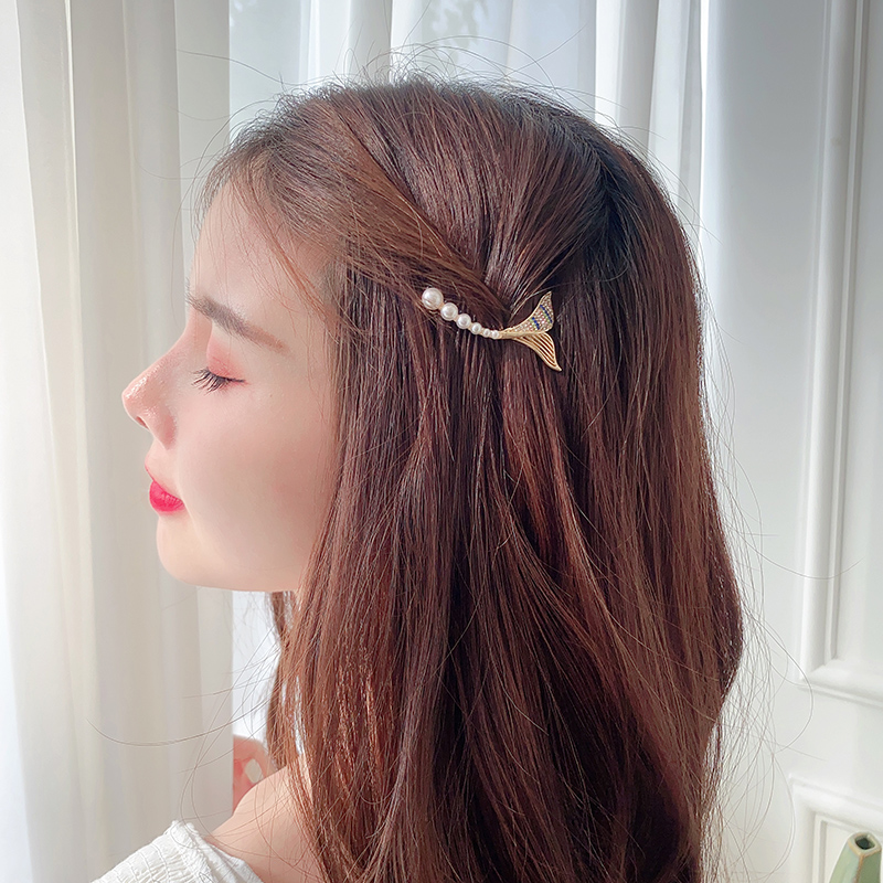 Exquisite and simple mermaid tail hairpin side clip girl