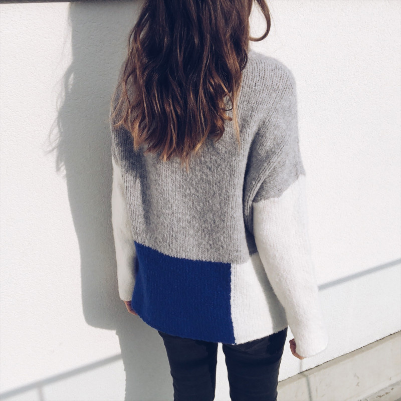 Round neck colorblock top