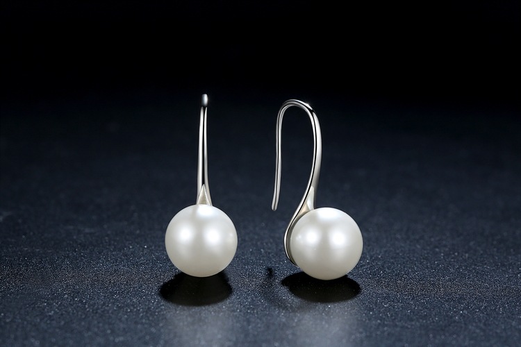 Korean Temperament All-match Female Pearl Earrings