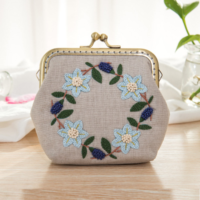 Hand Embroidery Kit 511809