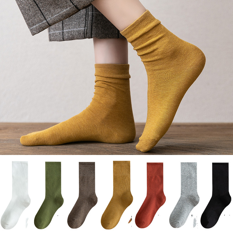 Women's socks in spring and autumn and winter