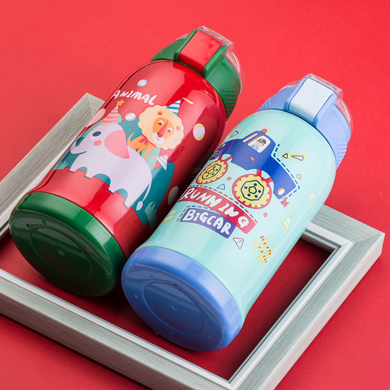 Smart children's thermos cup and straw pot
