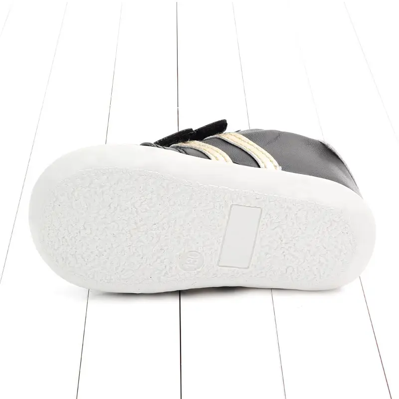 Soft-soled toddler shoes