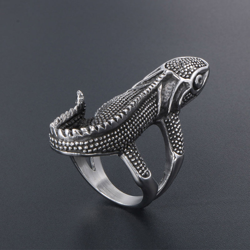 Vintage lizard ring