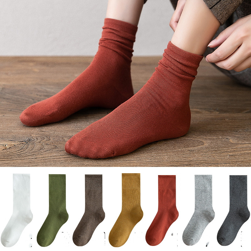 Women's socks in spring and autumn and winter