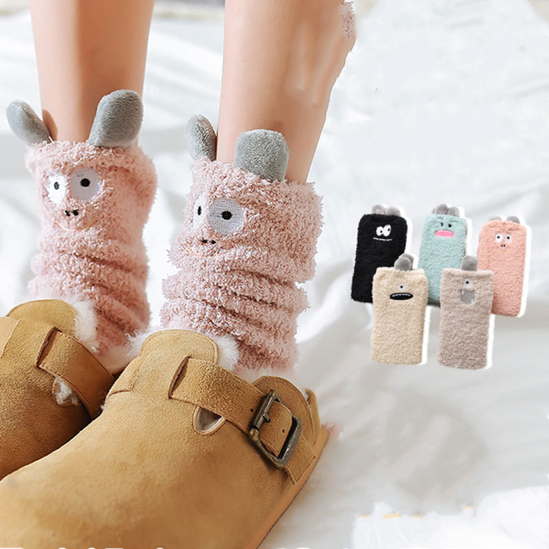 Three-dimensional ear embroidery snow socks