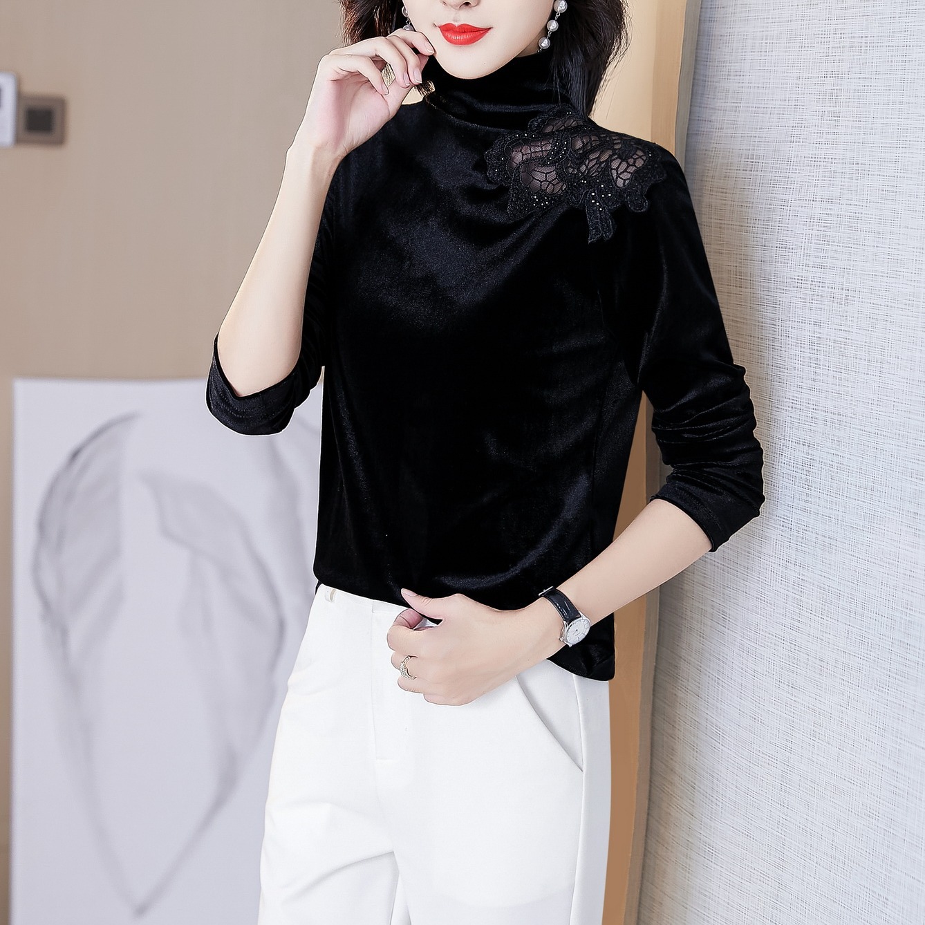 Ladies plus velvet base shirt in winter