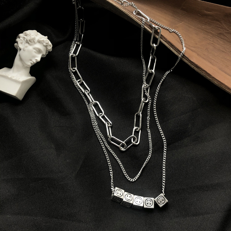 Multi-layer clavicle chain niche design sense