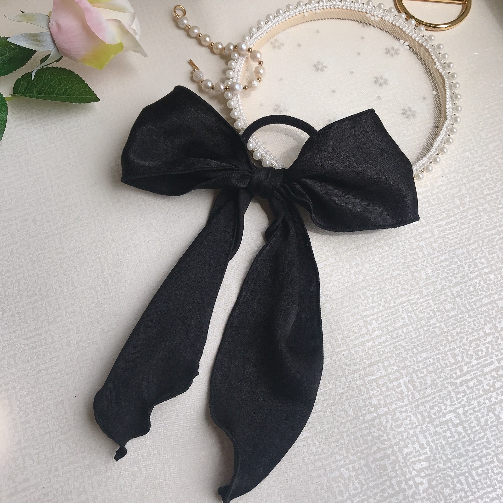 Silk satin oversized bow hair tie Black Hair Tie - Shop at LoveMi