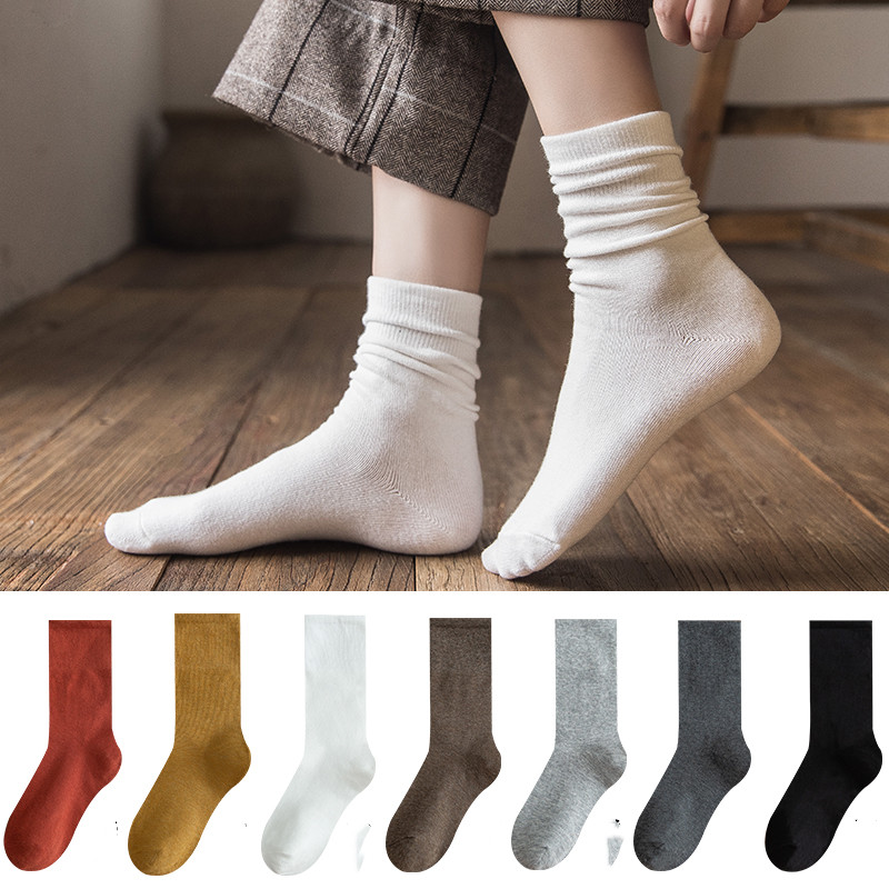 Women's socks in spring and autumn and winter