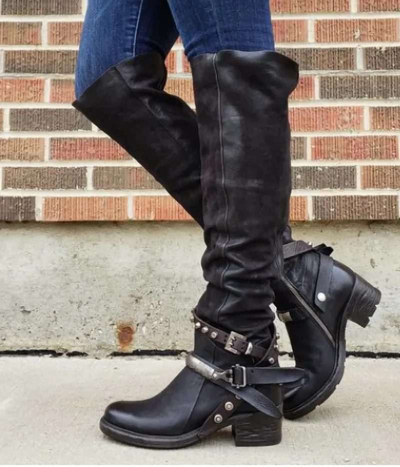 Belt buckle middle heel large high boots - Black
