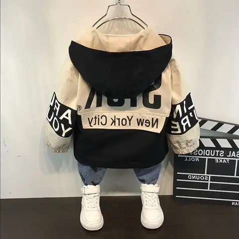 Cotton Jacket in Autumn and Winter
