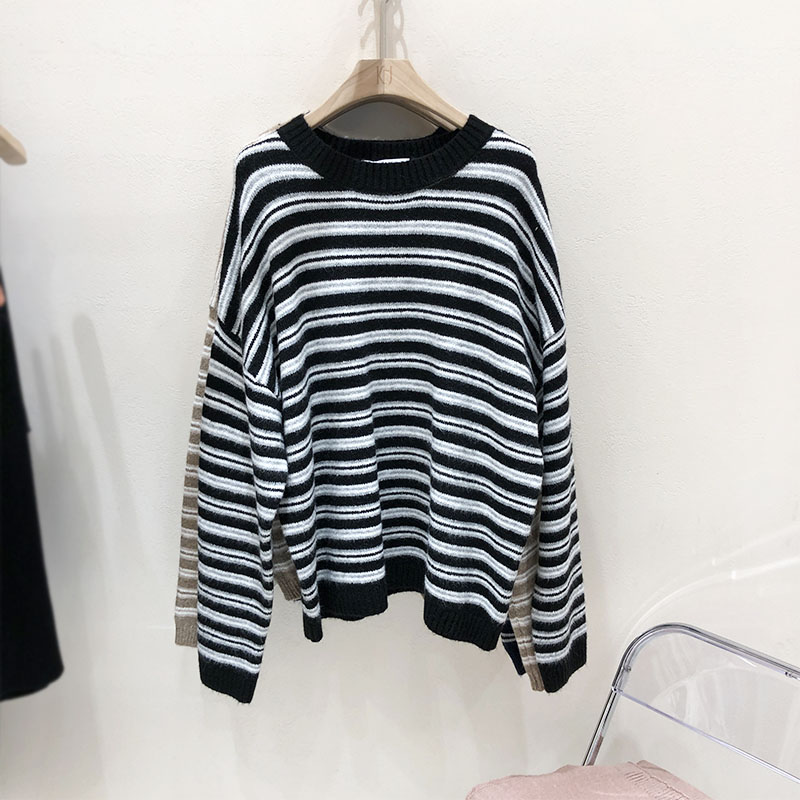 Contrast stripes loose knit sweater