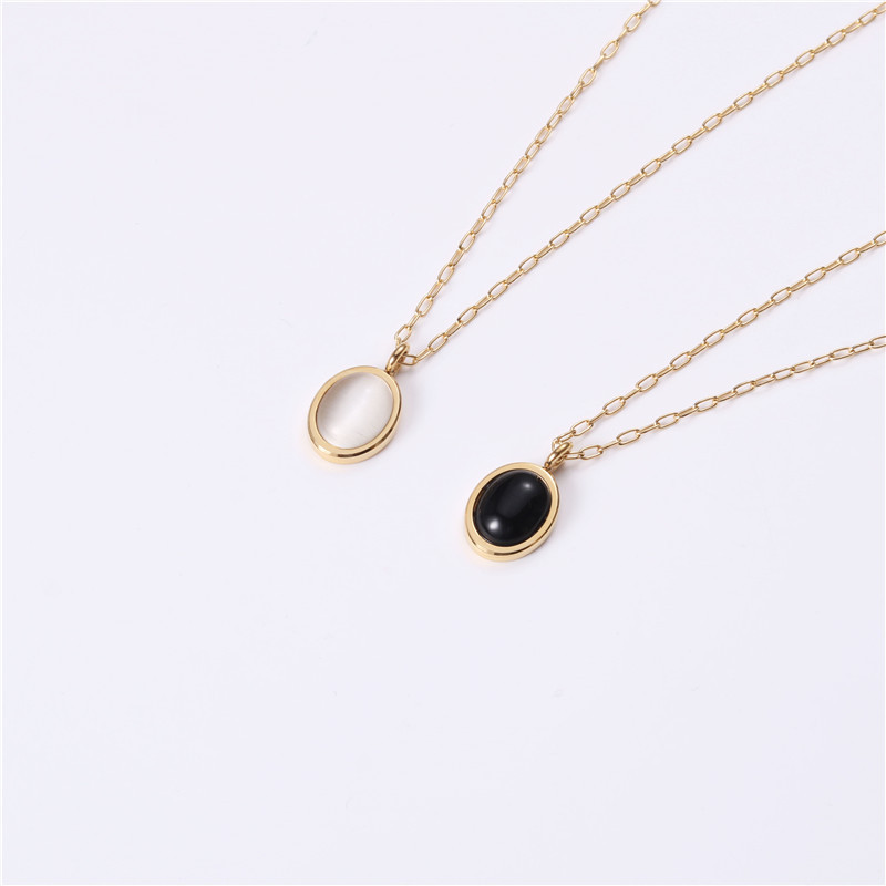 Black agate titanium steel necklace female clavicle chain
