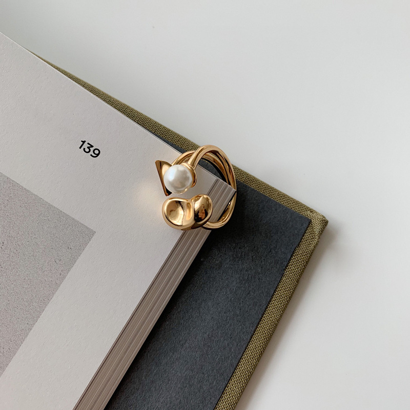 Premium trendy index finger ring petal  ring