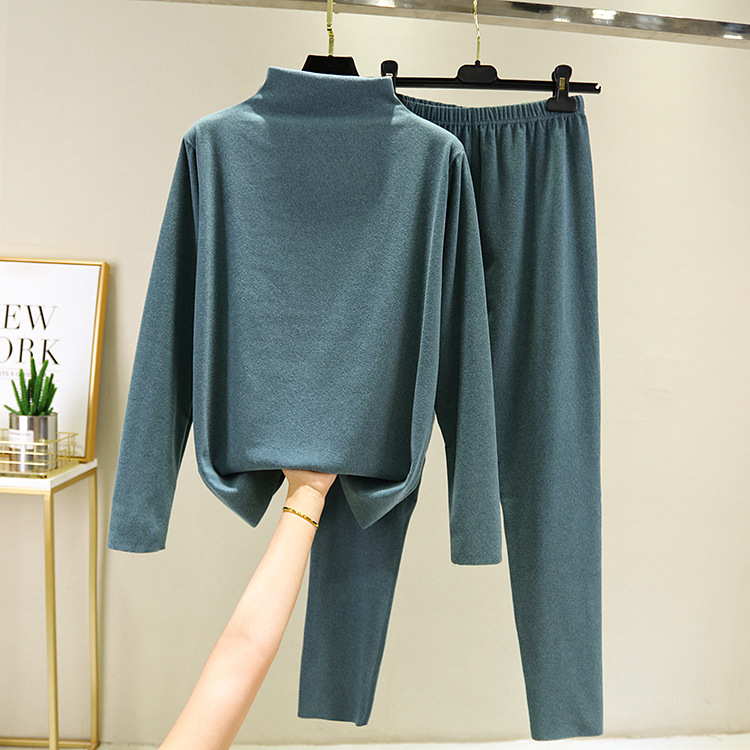 ملابس داخلية نسائية نصفية بثلّة عالية ودافئة