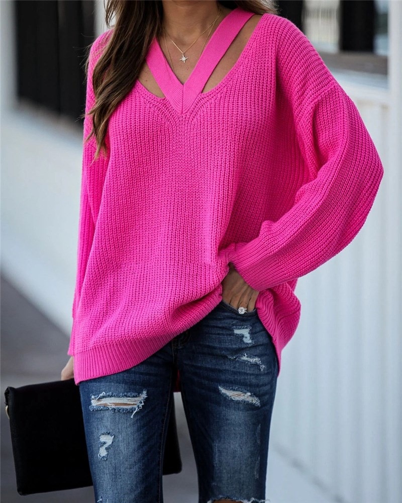 Stylish commuter V-neck sweater for women