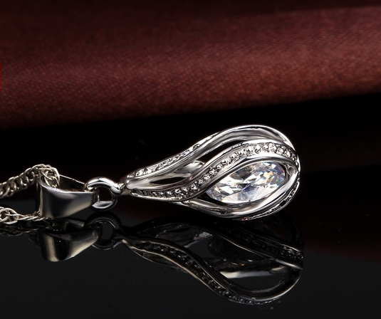 Crystal earring pendant for two-piece set