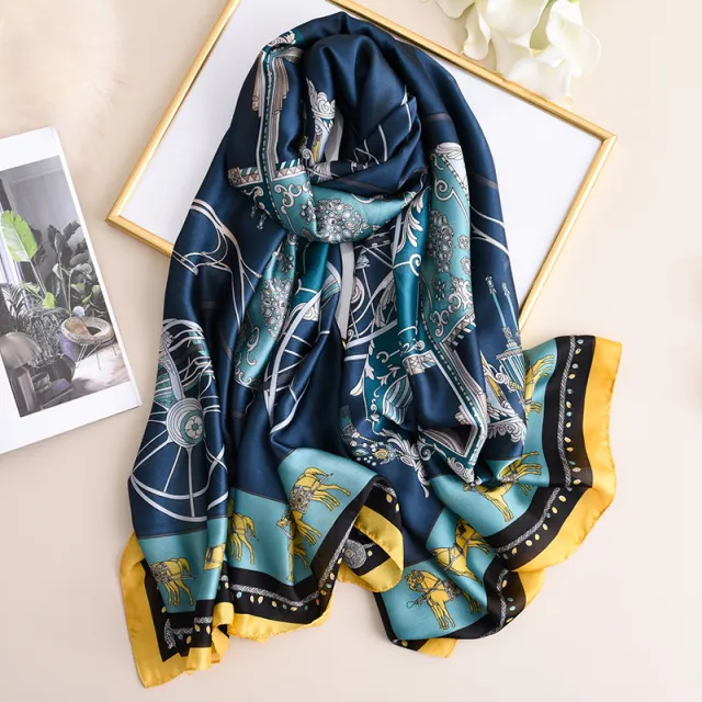 Retro carriage chain scarf Navy Blue - Shop at LoveMi