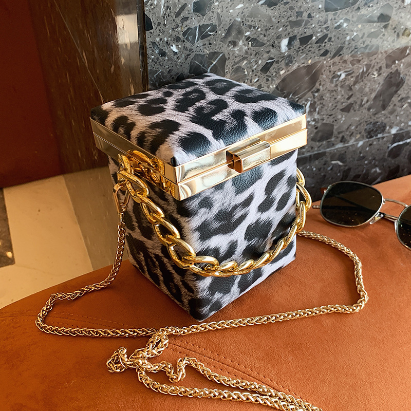 All-match mini chain bag