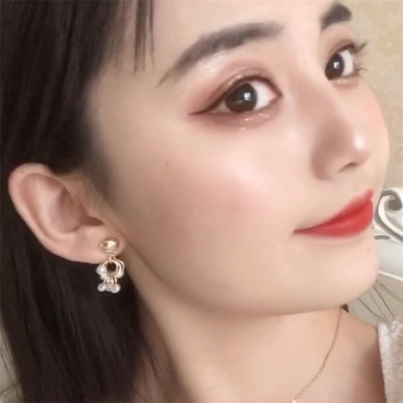 s925 silver asymmetric pearl earrings