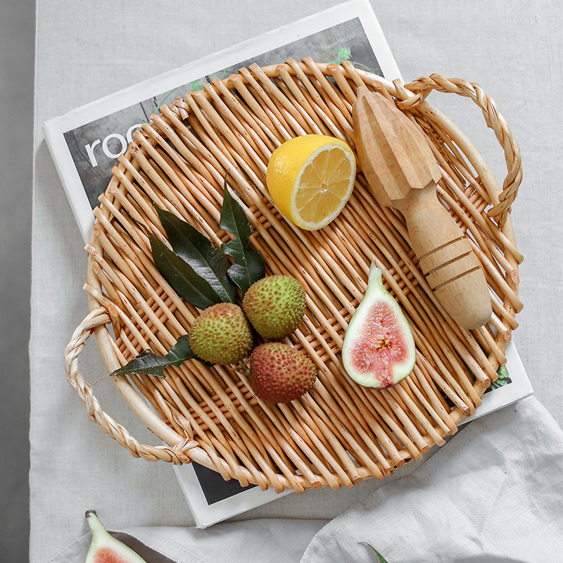 Japanese rattan fruit tray with handle (Brown)