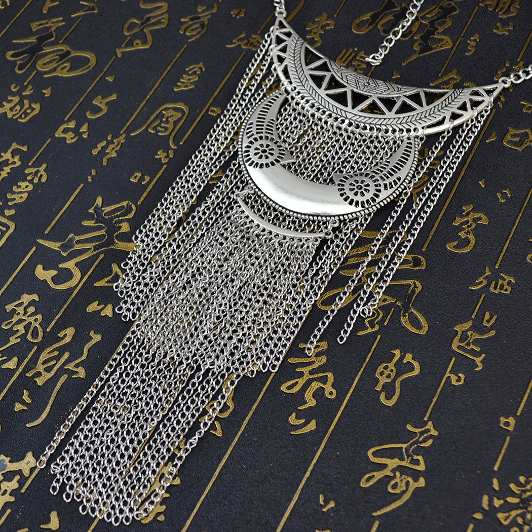 Vintage multi-layer fringed necklace